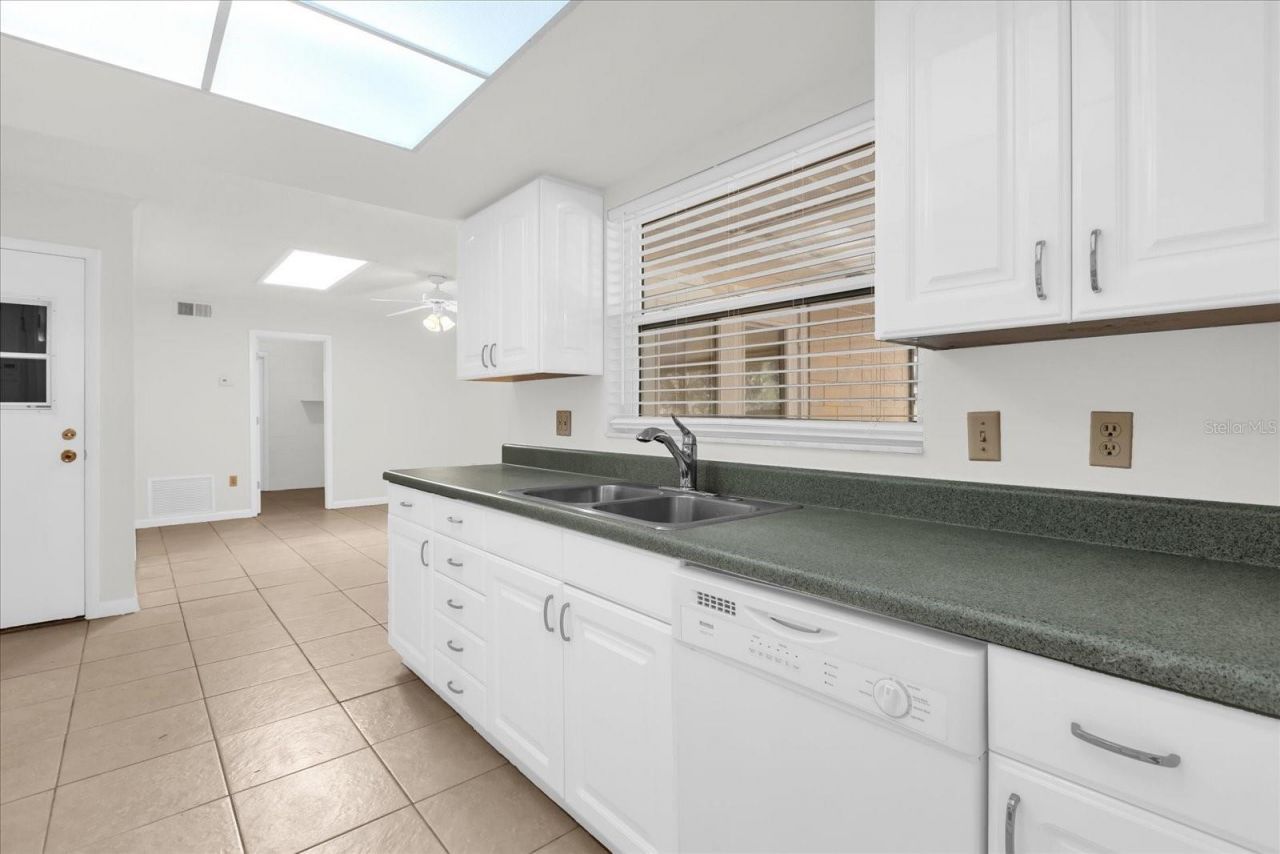 8407 Roanne Drive , Orlando, FL 32817 Photo