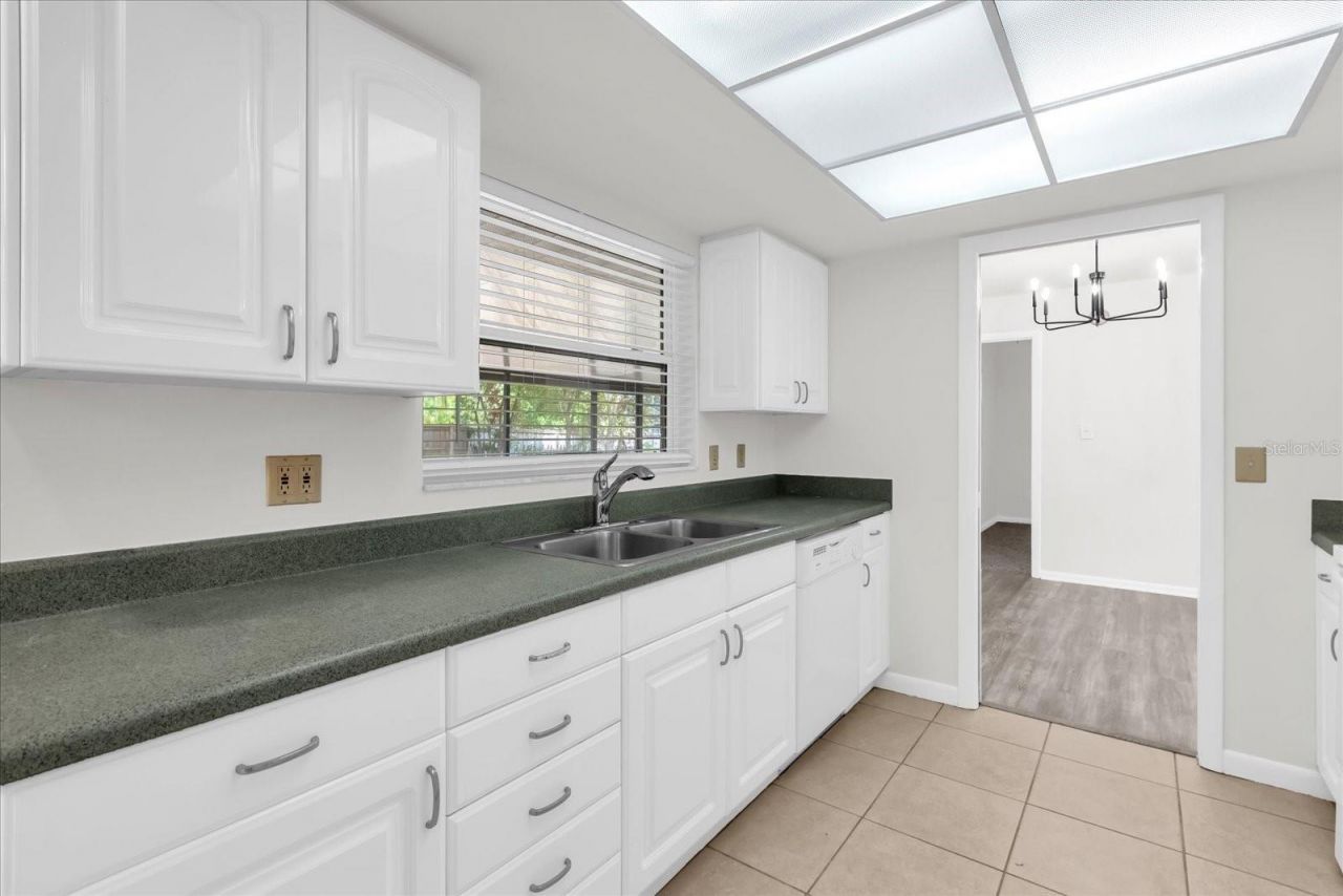 8407 Roanne Drive , Orlando, FL 32817 Photo