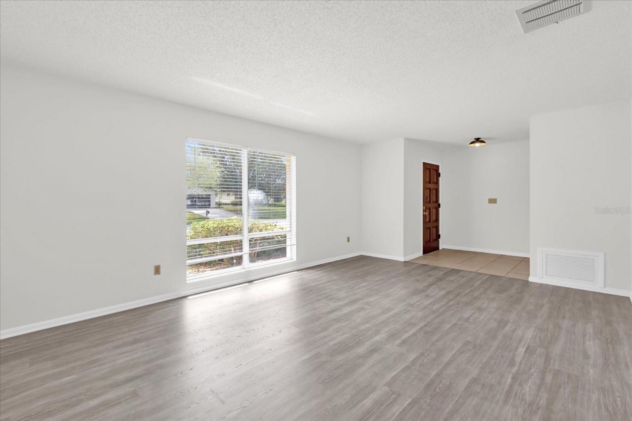 8407 Roanne Drive , Orlando, FL 32817 Photo