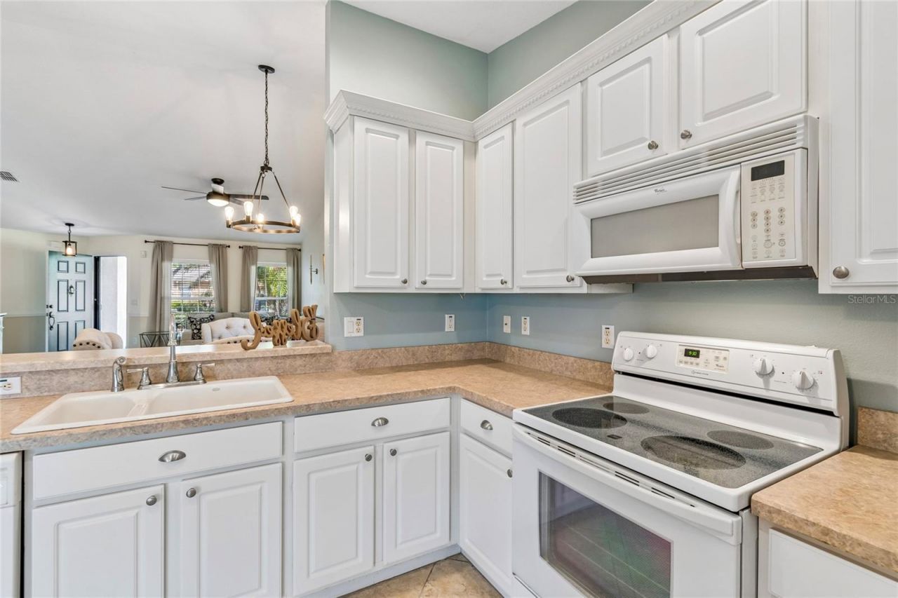 213 Grand Canal Dr , Poinciana, FL 34759 Photo