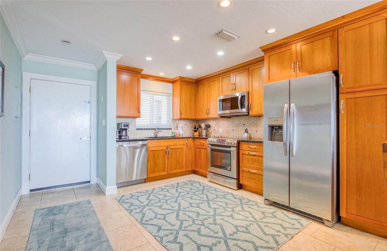 757 Beach Road, Unit 308, Sarasota, FL 34242 Photo
