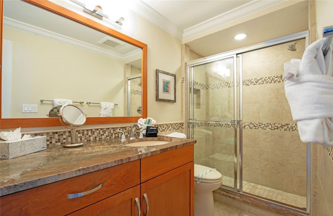 757 Beach Road, Unit 308, Sarasota, FL 34242 Photo