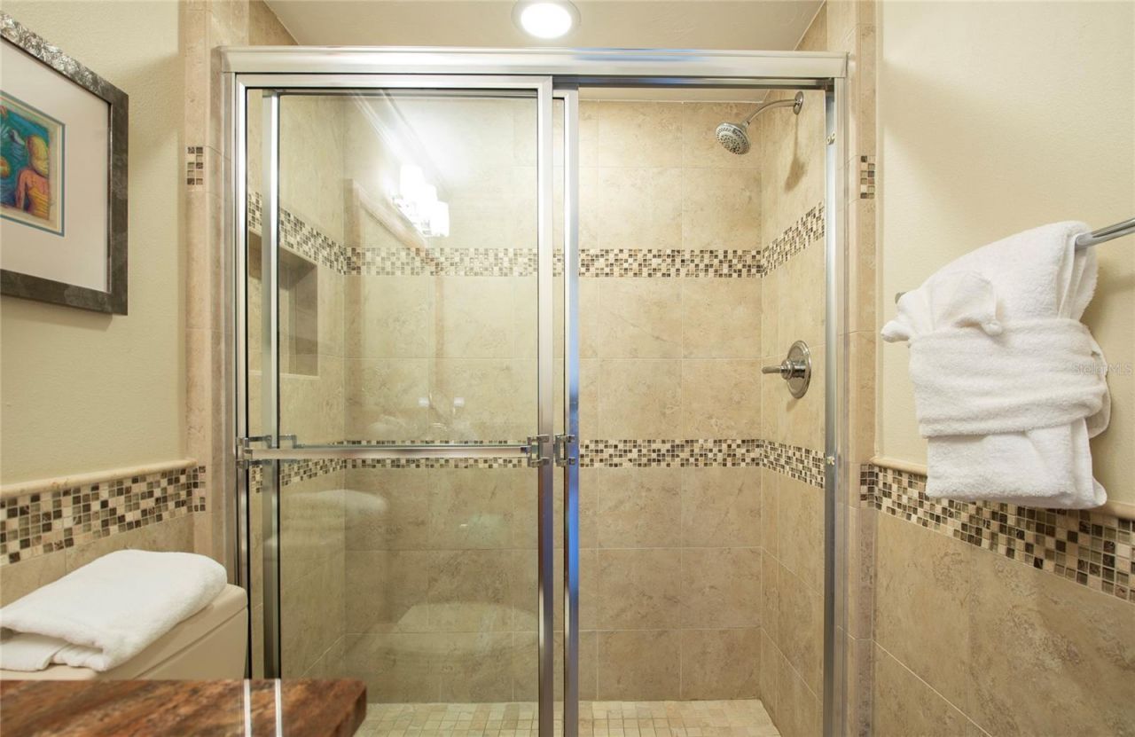 757 Beach Road, Unit 308, Sarasota, FL 34242 Photo