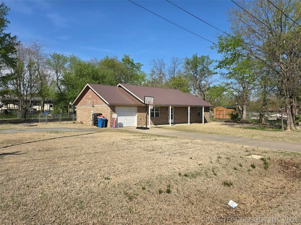 19 W Ansley, McAlester, OK 74501