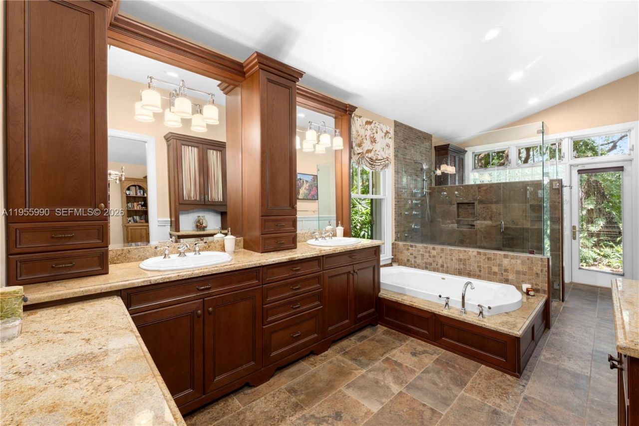 7400 SW 47th Ct , Miami, FL 33143 Photo