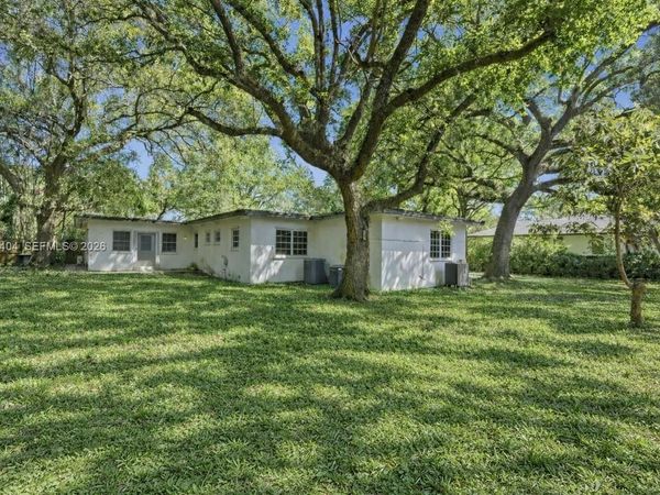 7870 SW 98th St, Miami, FL 33156