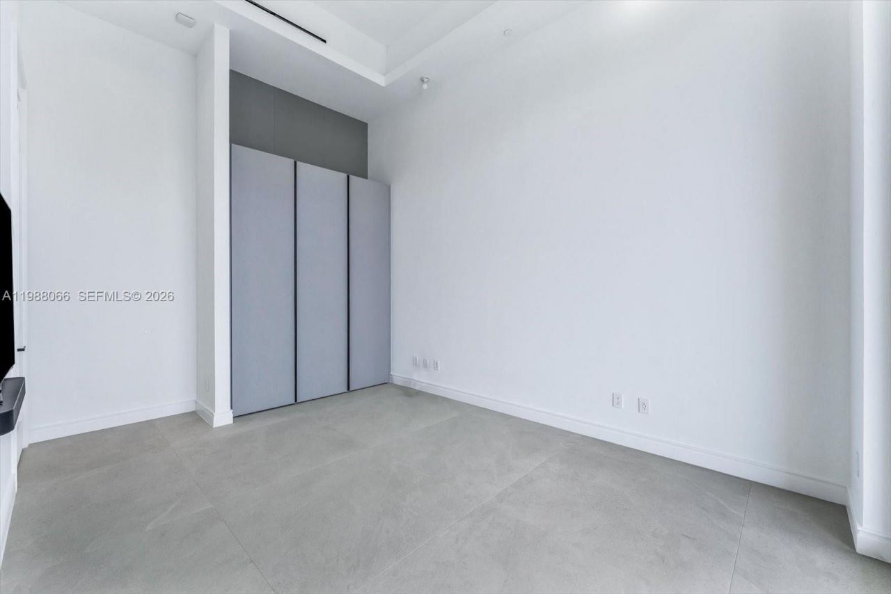 17901 Collins Ave , Unit PH-01, Sunny Isles Beach, FL 33160 Photo