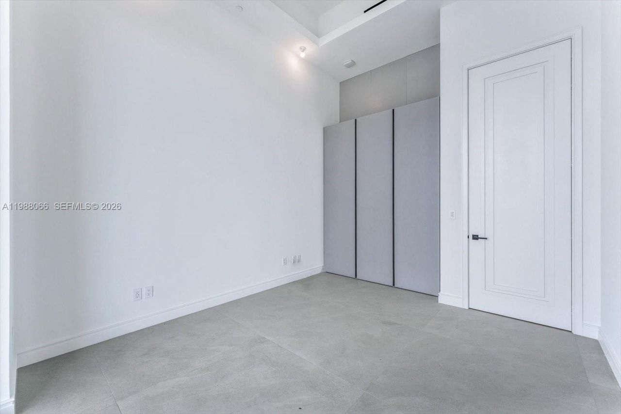 17901 Collins Ave , Unit PH-01, Sunny Isles Beach, FL 33160 Photo