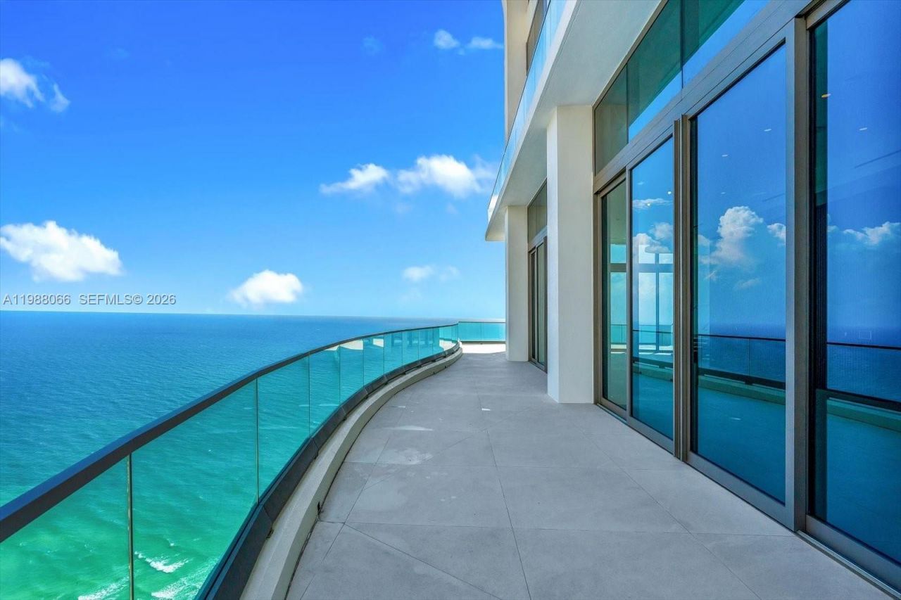 17901 Collins Ave , Unit PH-01, Sunny Isles Beach, FL 33160 Photo