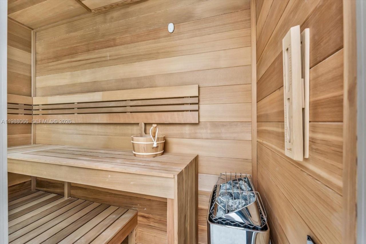 17901 Collins Ave , Unit PH-01, Sunny Isles Beach, FL 33160 Photo