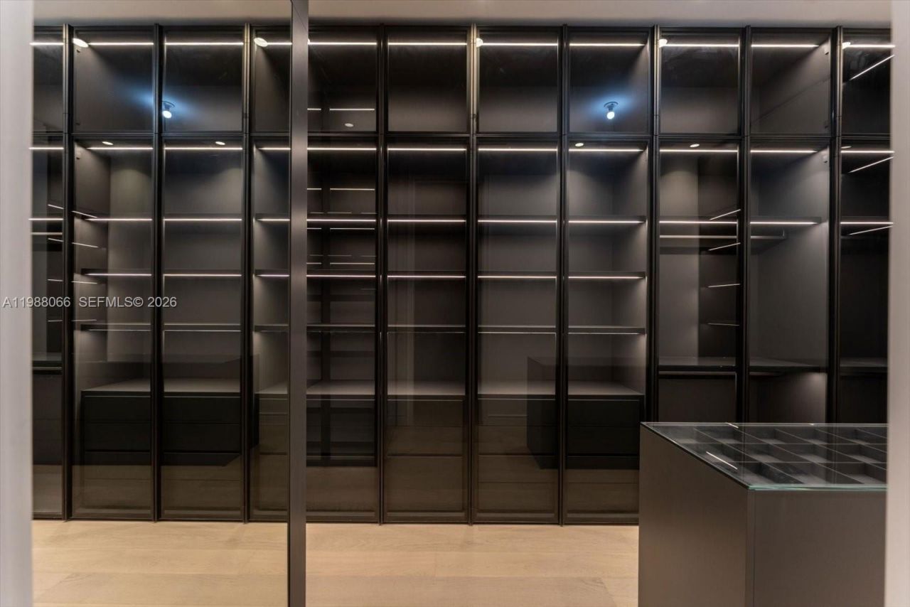 17901 Collins Ave , Unit PH-01, Sunny Isles Beach, FL 33160 Photo