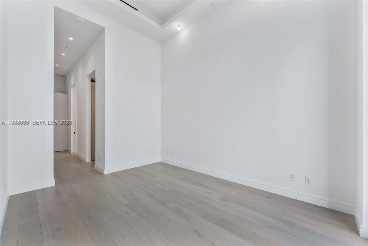 17901 Collins Ave , Unit PH-01, Sunny Isles Beach, FL 33160 Photo