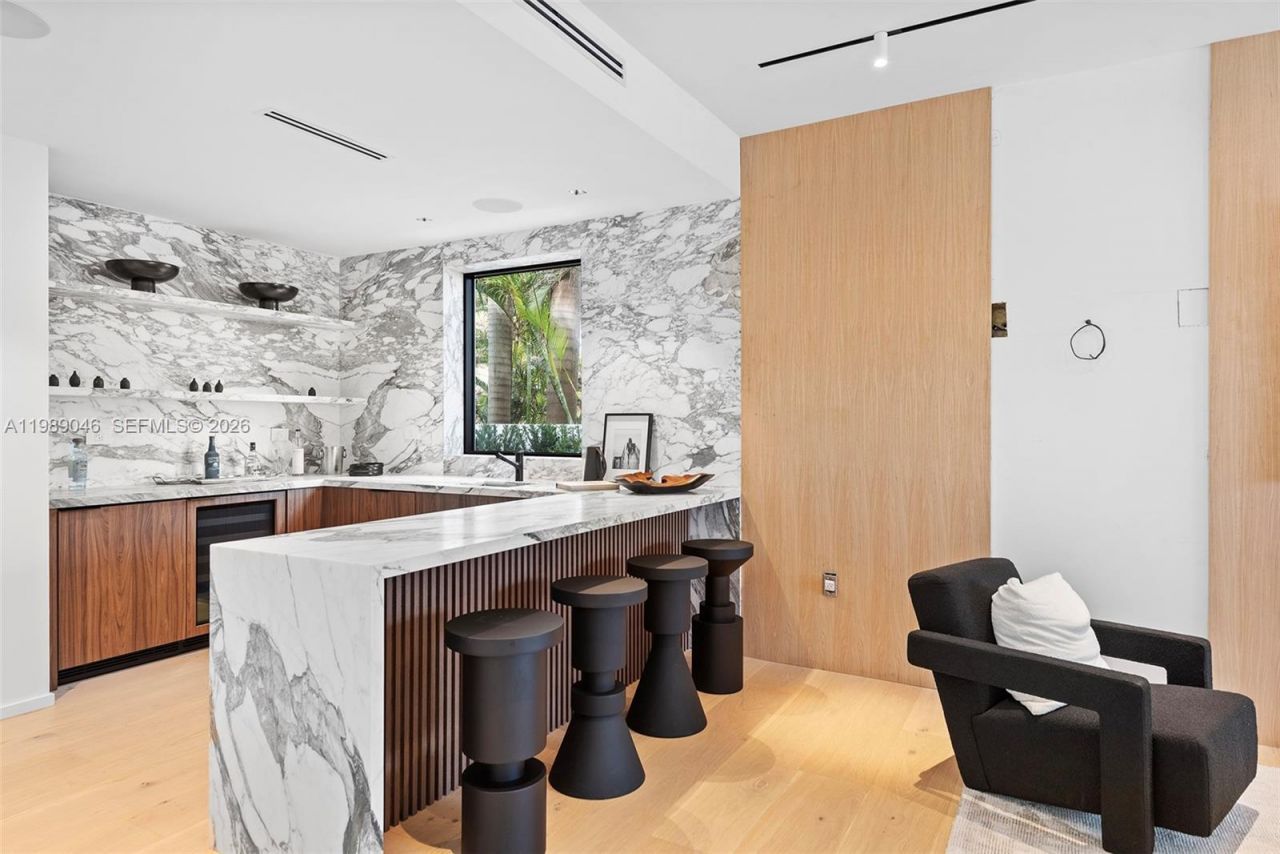 128 Ocean Blvd , Golden Beach, FL 33160 Photo