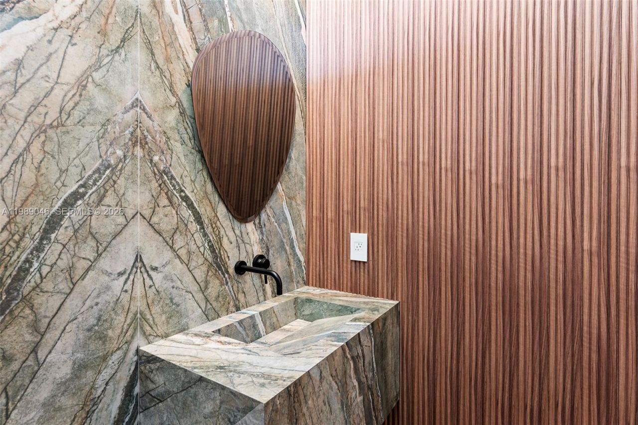 128 Ocean Blvd , Golden Beach, FL 33160 Photo