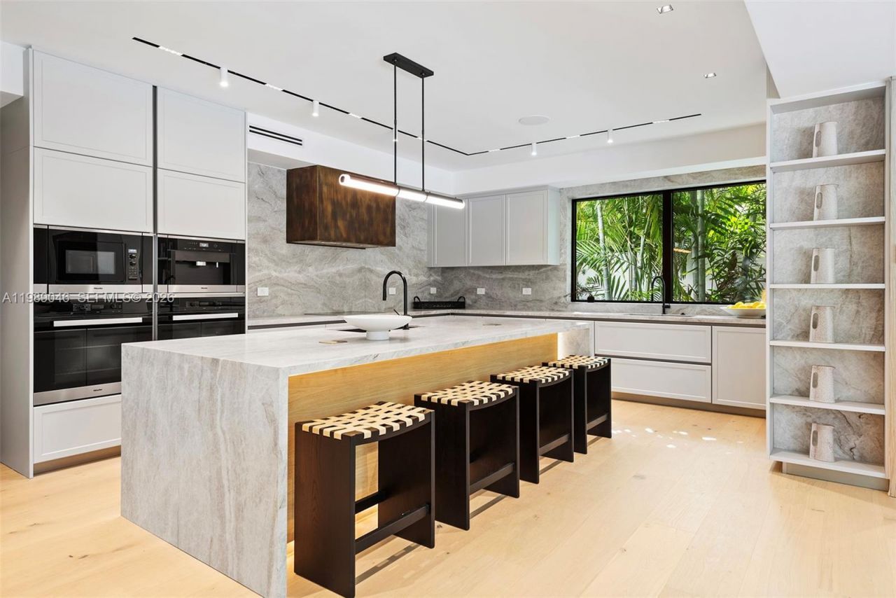 128 Ocean Blvd , Golden Beach, FL 33160 Photo