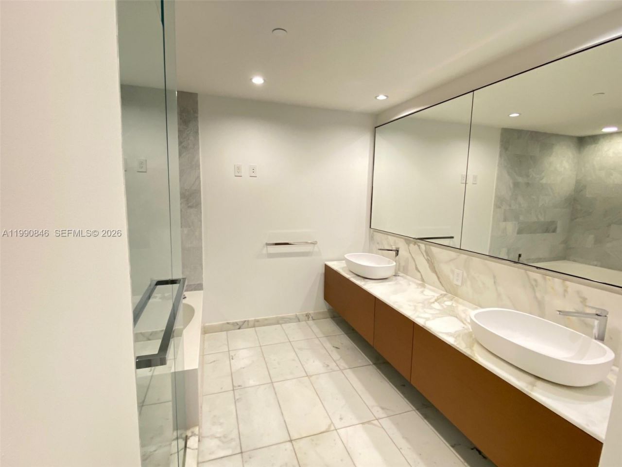 10203 Collins Ave, Unit 905, Bal Harbour, FL 33154 Photo