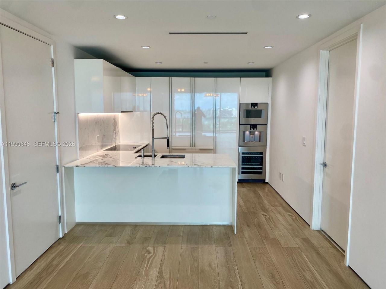 10203 Collins Ave, Unit 905, Bal Harbour, FL 33154 Photo