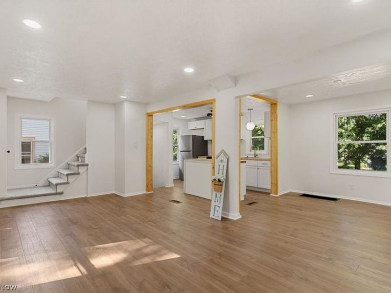 1126 Orlando Avenue, Akron, OH 44320 Photo 6