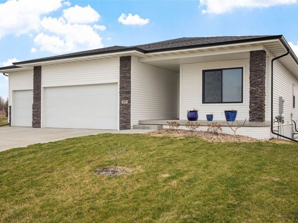 695 Dolce Court, West Des Moines, IA 50266