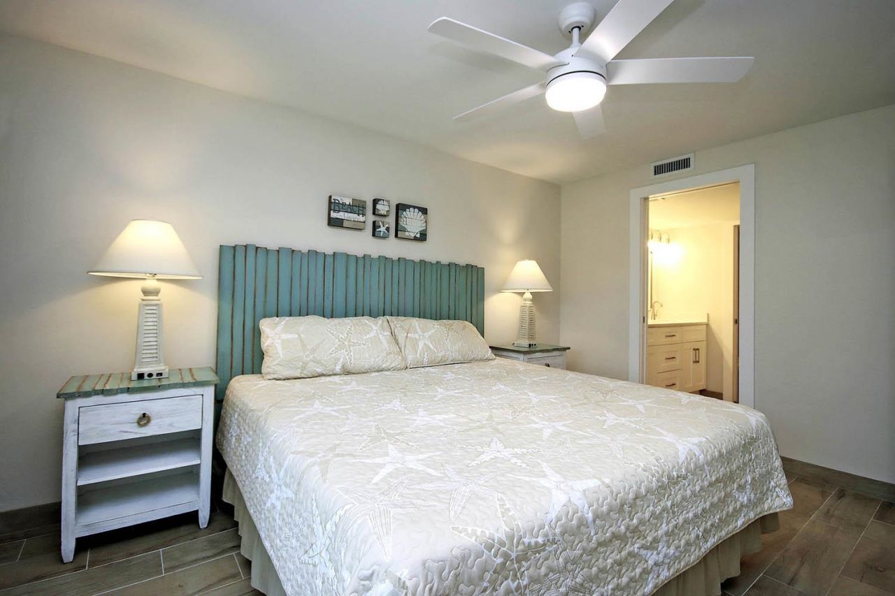 1246 Fulgur St, Unit 202, Sanibel, FL 33957 Photo