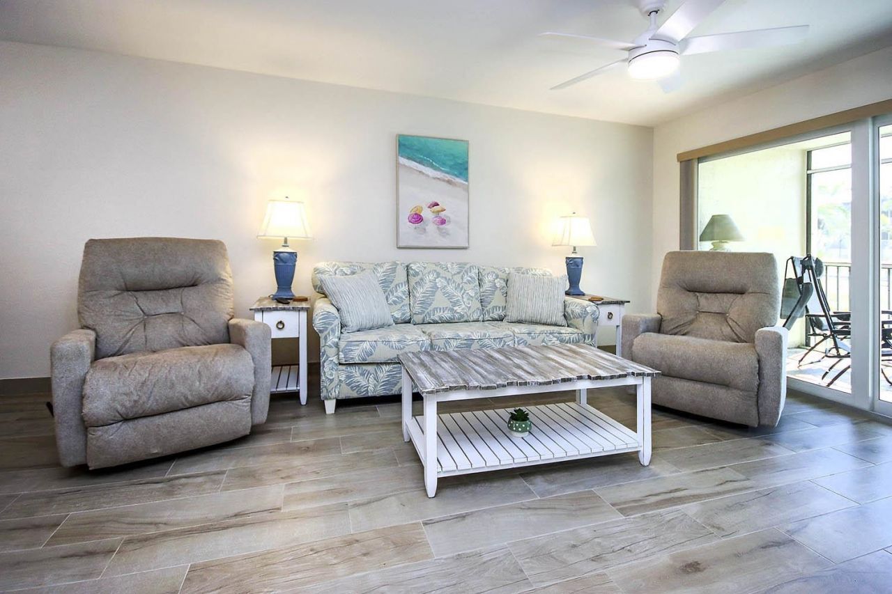 1246 Fulgur St, Unit 202, Sanibel, FL 33957 Photo