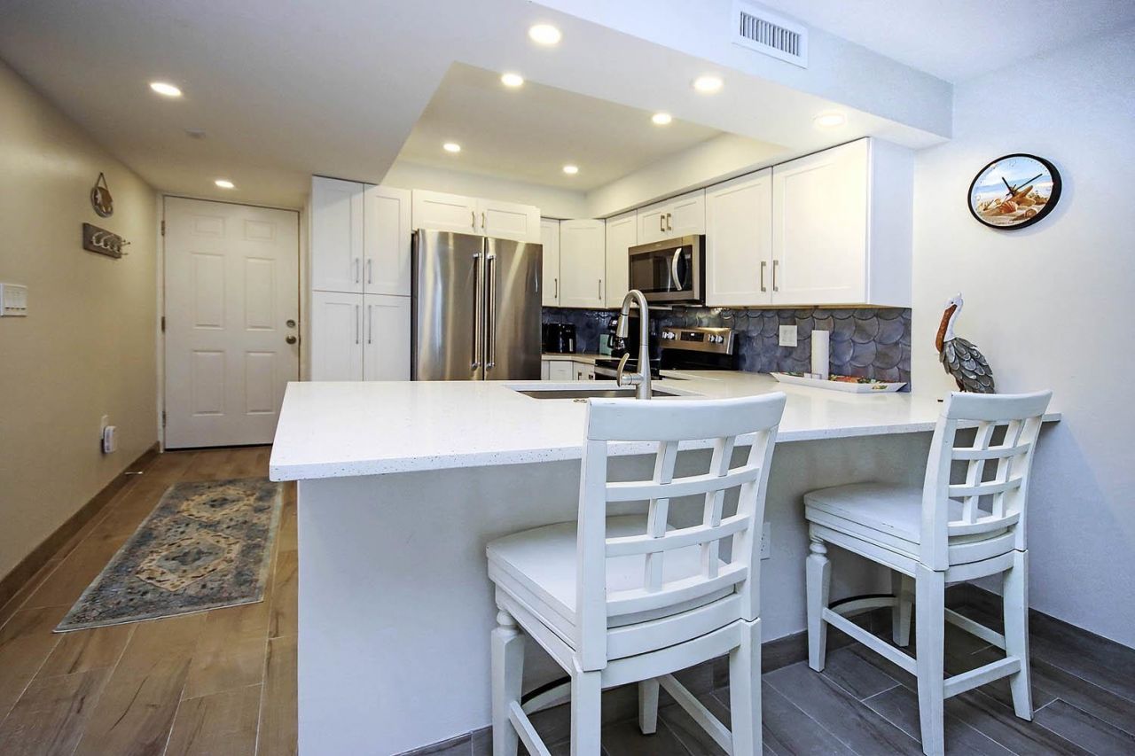 1246 Fulgur St, Unit 202, Sanibel, FL 33957 Photo