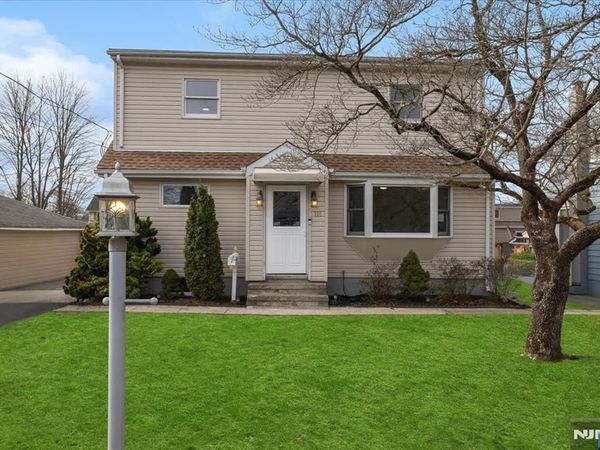 101 Midvale Avenue, WANAQUE, NJ 07465