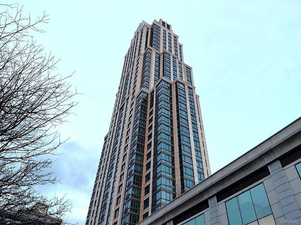 175 Huguenot Street , Unit 1005, New Rochelle, NY 10801