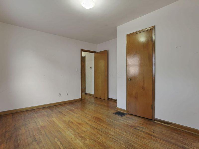 96 S Powell Avenue , Columbus, OH 43204 Photo 14