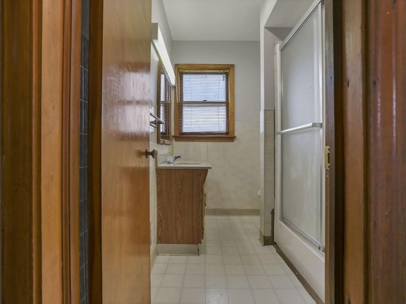 96 S Powell Avenue , Columbus, OH 43204 Photo 15