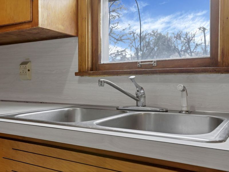 96 S Powell Avenue , Columbus, OH 43204 Photo 27