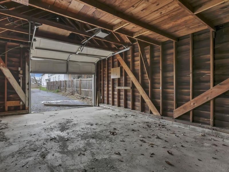 96 S Powell Avenue , Columbus, OH 43204 Photo 37