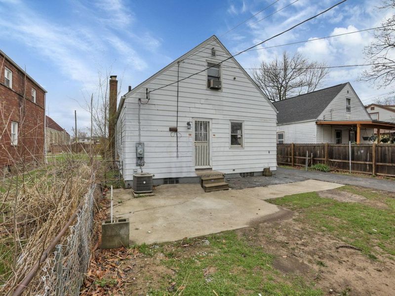 96 S Powell Avenue , Columbus, OH 43204 Photo 38