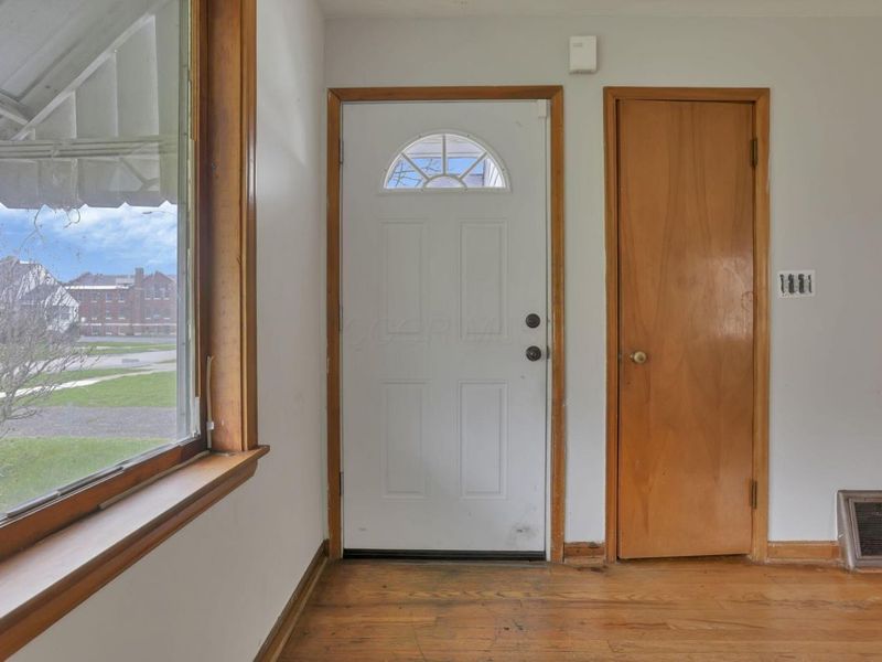 96 S Powell Avenue , Columbus, OH 43204 Photo 7