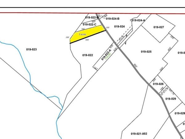 292 Doyle Road , Whitefield, ME 04353