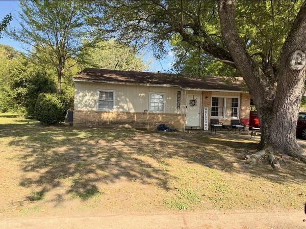 152 Beech St, Columbus, MS 39702