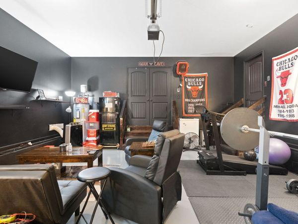 965 Harding Dr , Clarksville, TN 37042