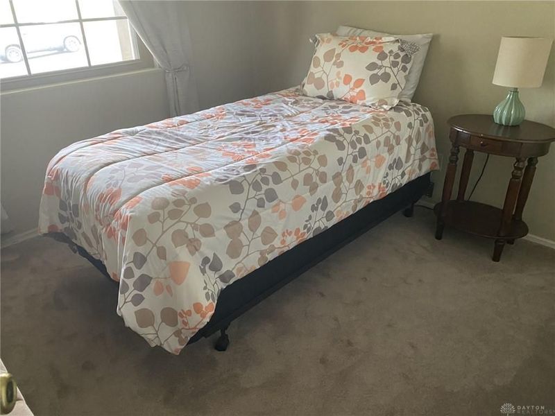 192 Golfwood Drive, West Carrollton, OH 45449 Photo 6