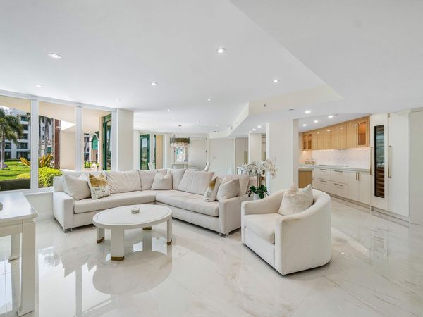 100 SE 5th Avenue, Unit 103, Boca Raton, FL 33432