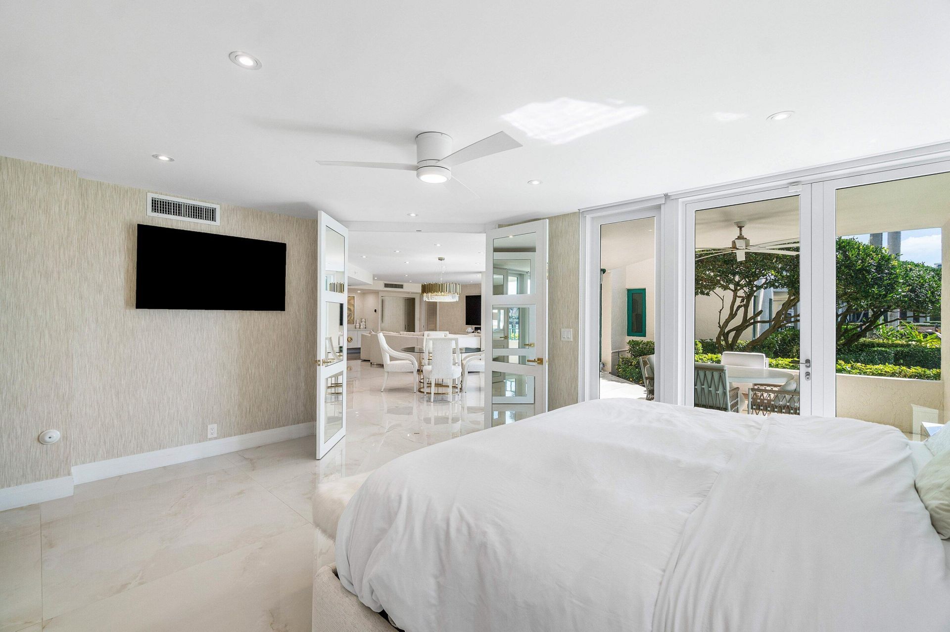 100 SE 5th Avenue, Unit 103, Boca Raton, FL 33432 Photo