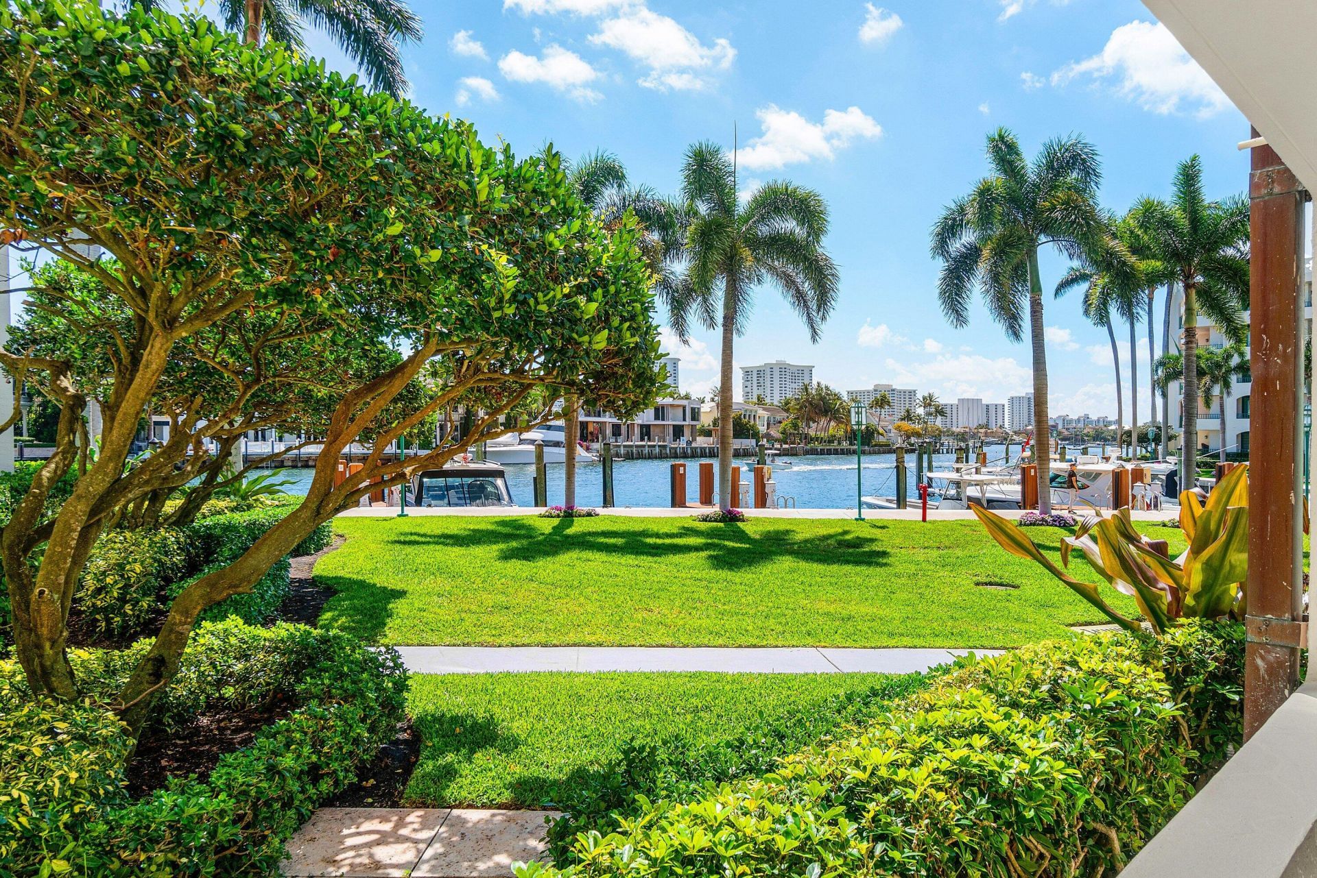 100 SE 5th Avenue, Unit 103, Boca Raton, FL 33432 Photo