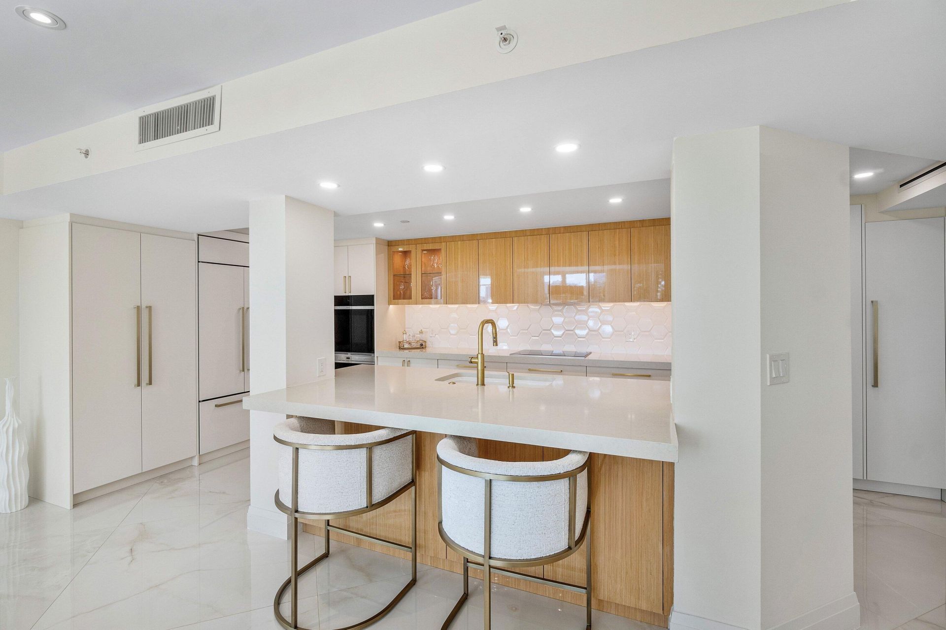 100 SE 5th Avenue, Unit 103, Boca Raton, FL 33432 Photo