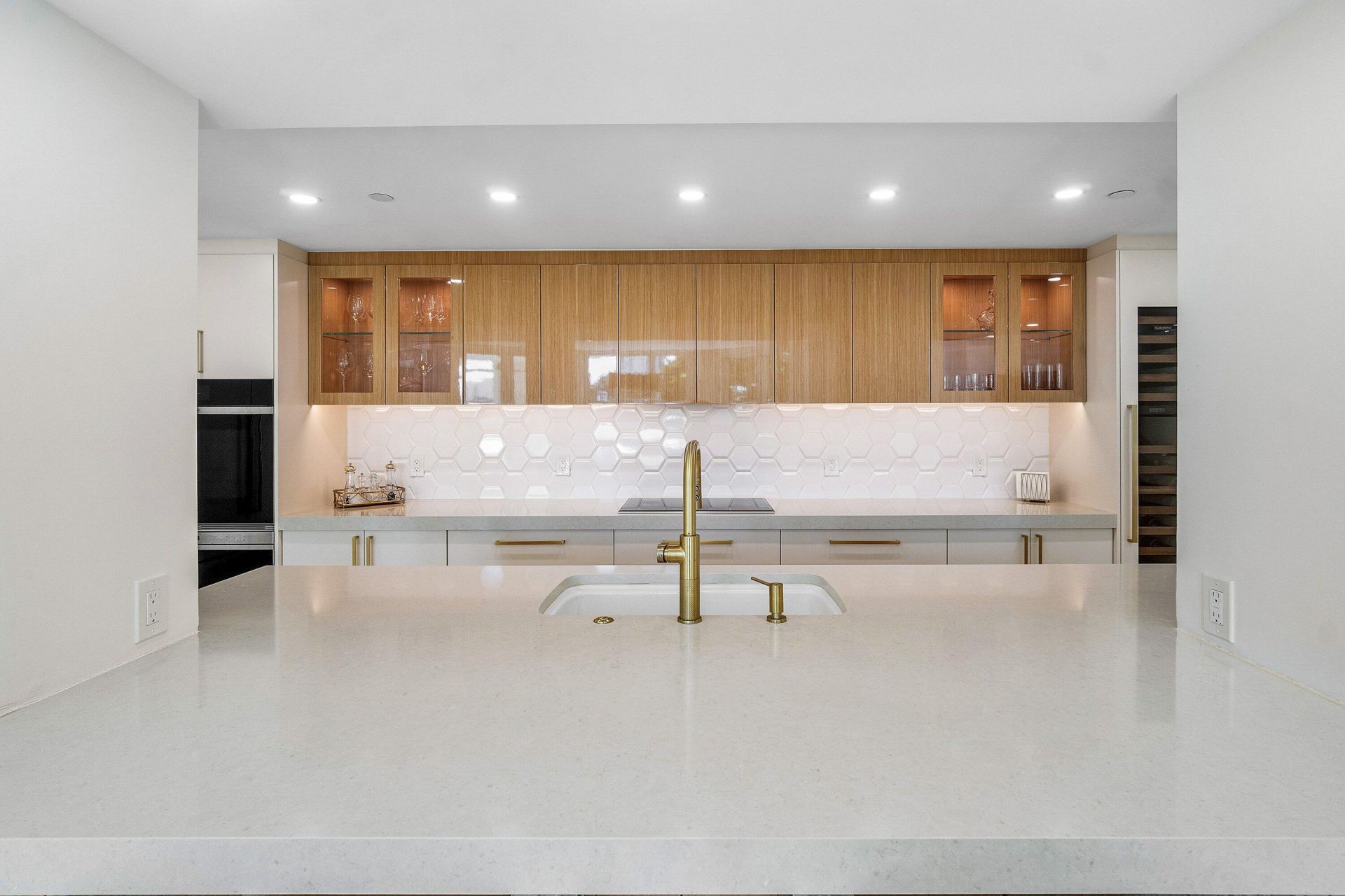 100 SE 5th Avenue, Unit 103, Boca Raton, FL 33432 Photo