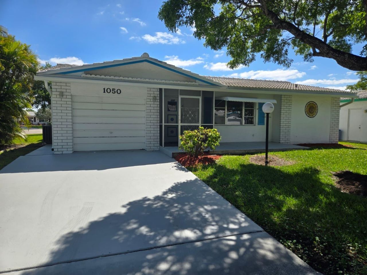 1050 NW 90th Way, Plantation, FL 33322 Photo