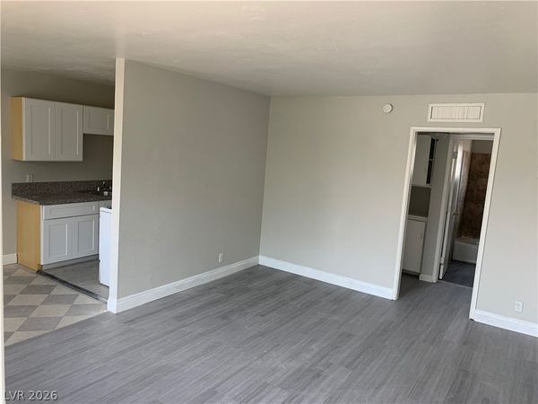 230 W Boston Avenue , Unit 7, Las Vegas, NV 89102