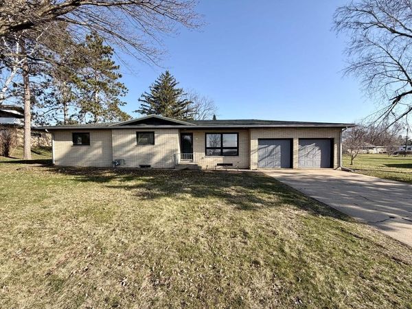 537 W School Street, Belleville, WI 53508
