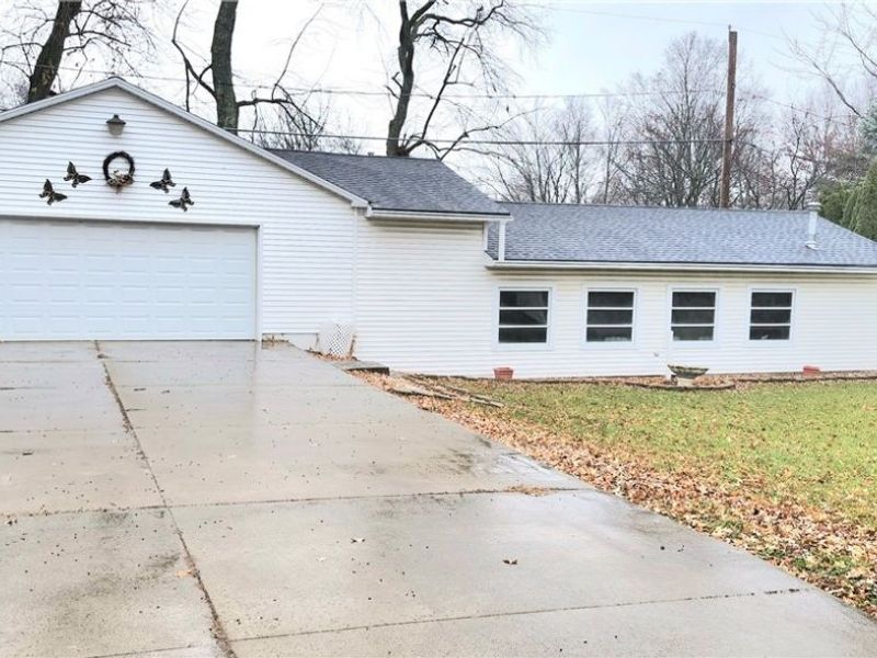 934 Summit Drive, Ashland, OH 44805 Photo 2