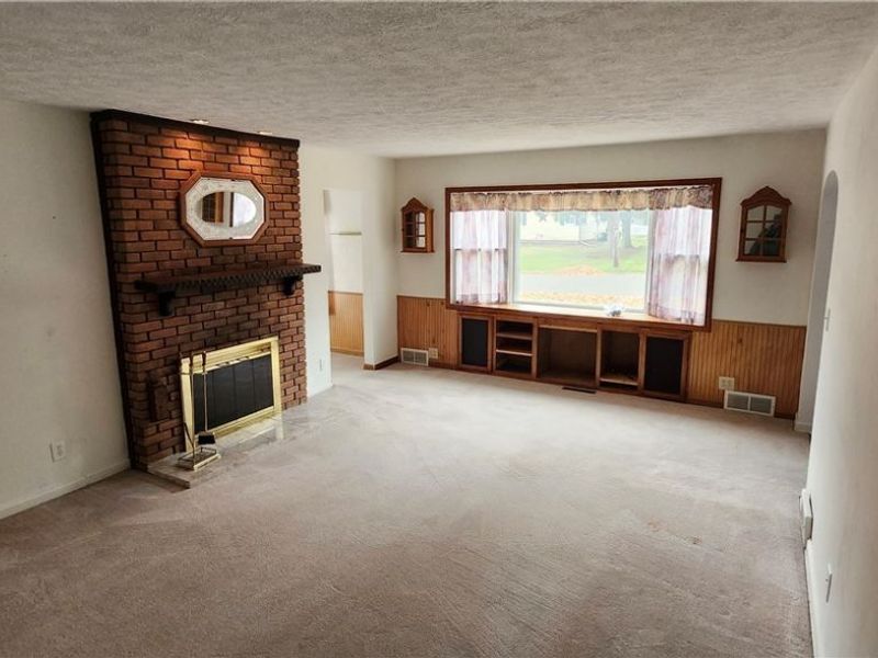 934 Summit Drive, Ashland, OH 44805 Photo 3