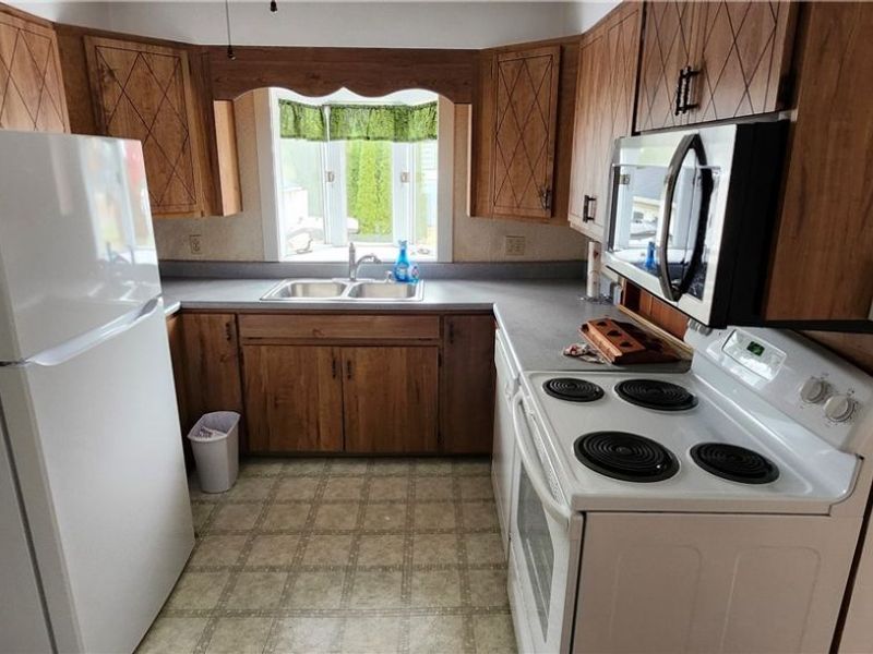 934 Summit Drive, Ashland, OH 44805 Photo 6