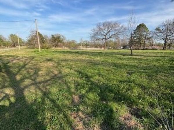 19 East Street, Castle, OK 74833